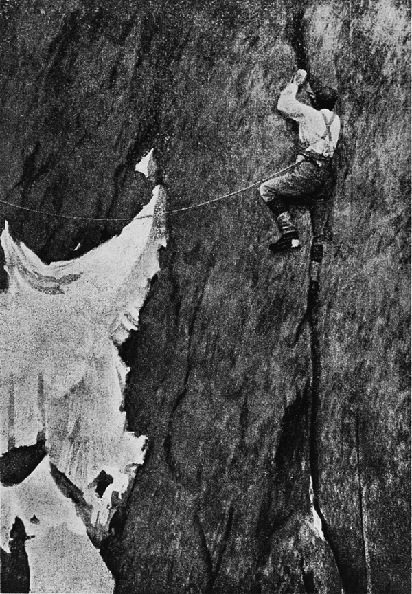 Lily Bristow, "La fessura Mummery", 1893. Con l'incastro della gamba destra, Mummery sta superando la sua celebre fessura e Lily Bristow scatta dal Portail  du Charmoz questa immagine, esemplare tanto per la storia che racconta, quanto per l'esatta identificazione del passaggio (A.F. Mummery, “Mes escalades dans les Alpes et le Caucase”, L. Laveur, Paris 1903)