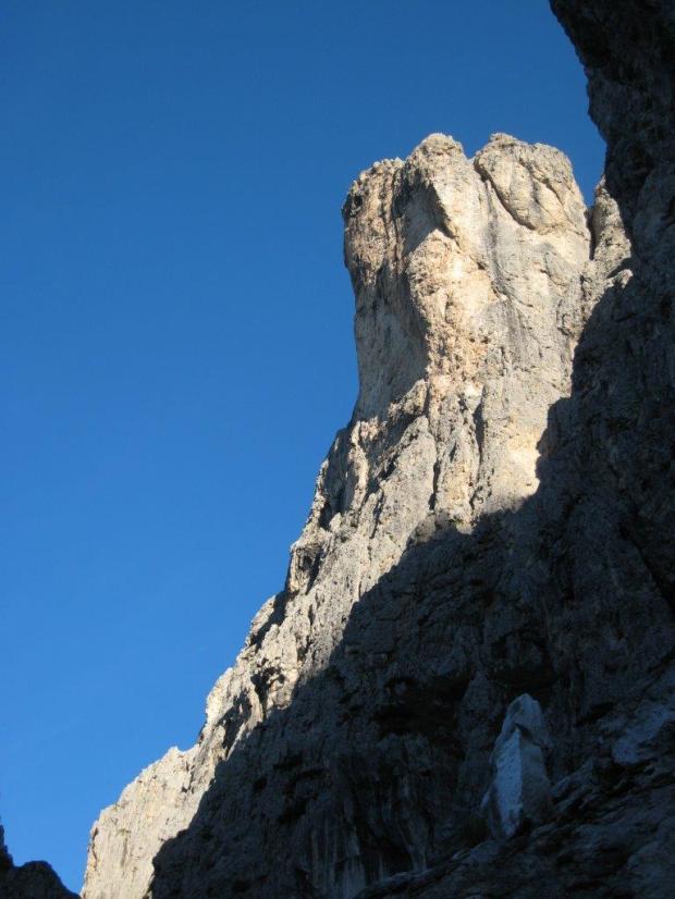Il pilastro dei finanzieri, Cima dei Lastei (foto Francesco Lamo)